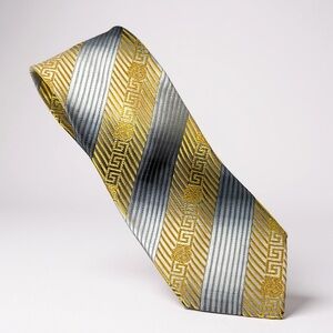 Gianni Versace  Medusa & Greek Key Diagonal Jacquard Silk Tie Made in Italy NEW
